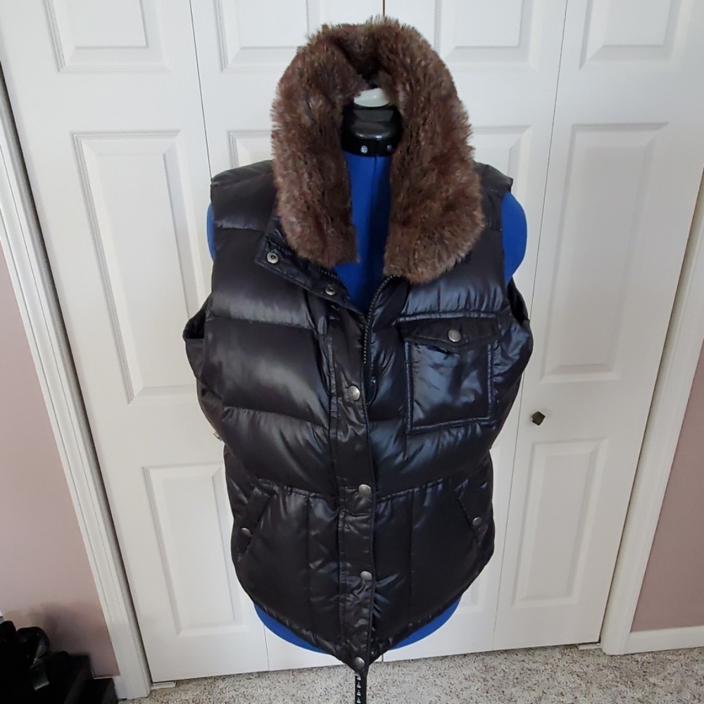 Women's vest.